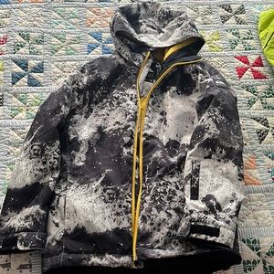 Ski Snowboard Jacket Size L/12 - boys Mission Printed
